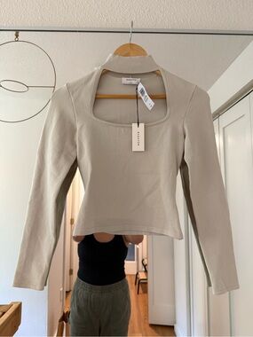 Aritzia Babaton Cream Square-Neck Long Sleeve Top